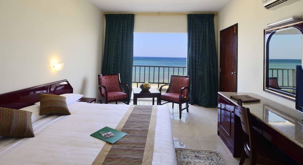 Resort Sur Beach Holiday Экстерьер фото