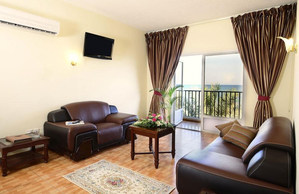 Resort Sur Beach Holiday Экстерьер фото