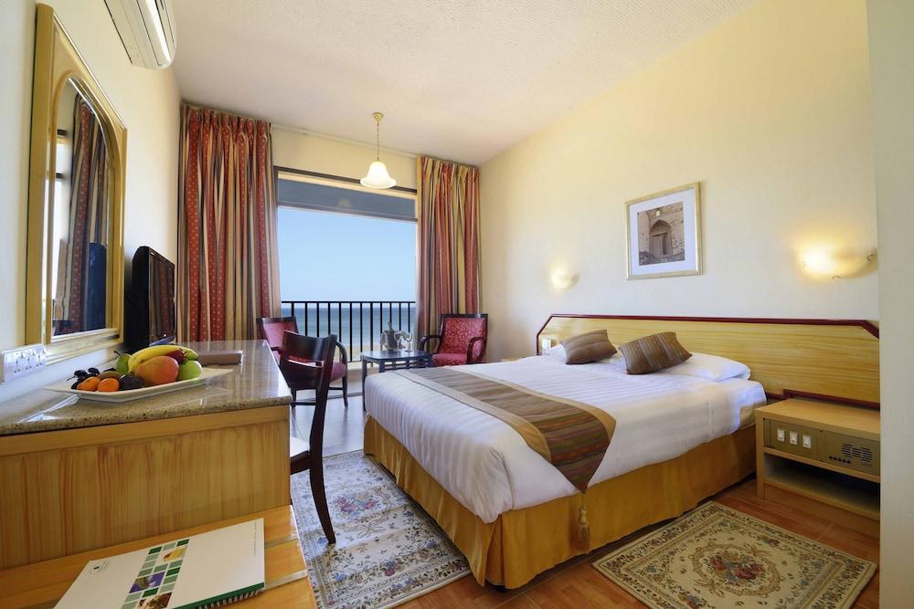 Resort Sur Beach Holiday Экстерьер фото