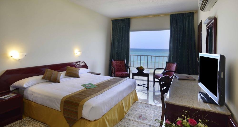 Resort Sur Beach Holiday Экстерьер фото