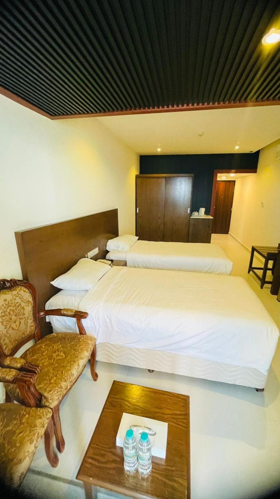 Resort Sur Beach Holiday Экстерьер фото