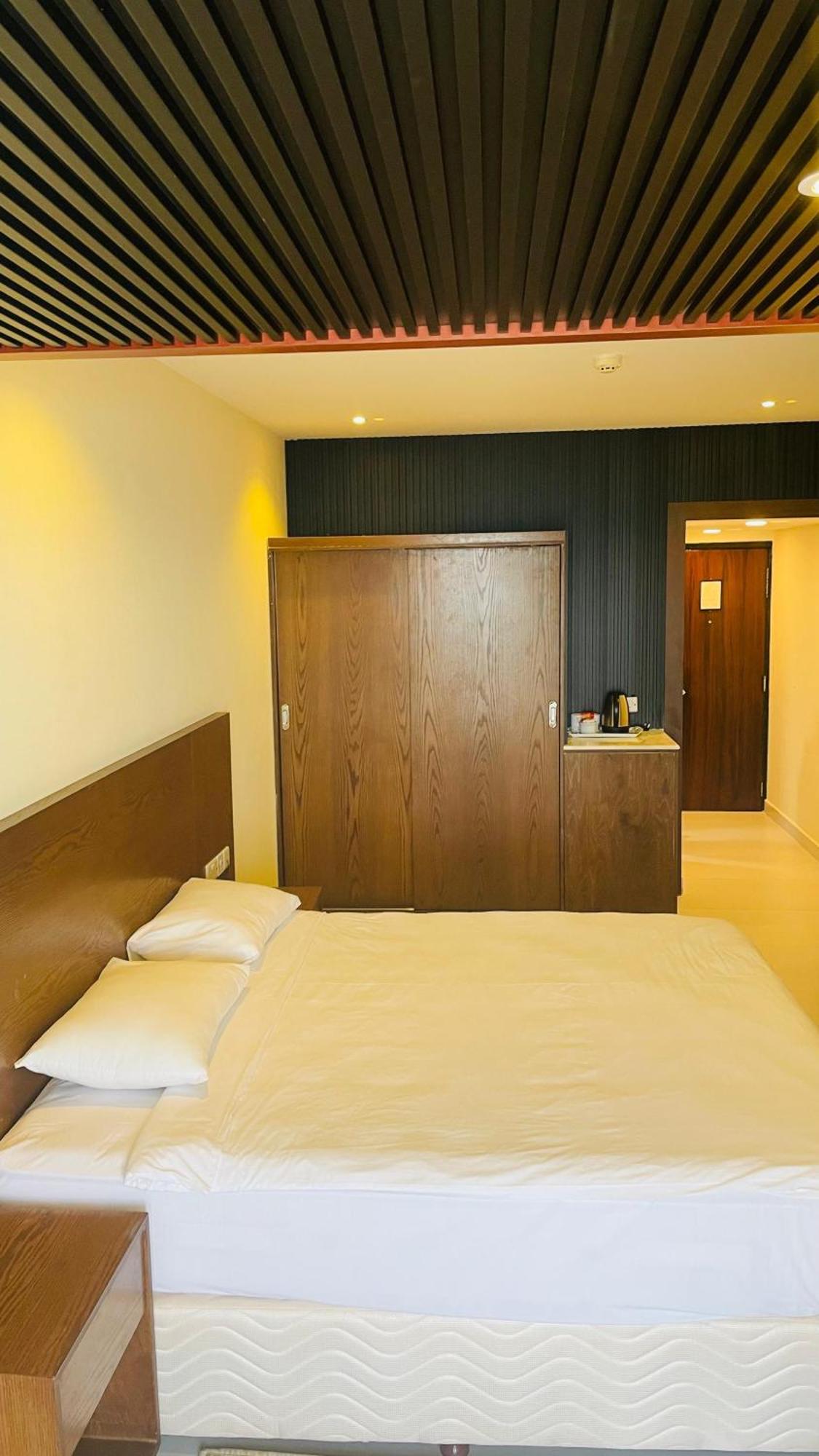 Resort Sur Beach Holiday Экстерьер фото