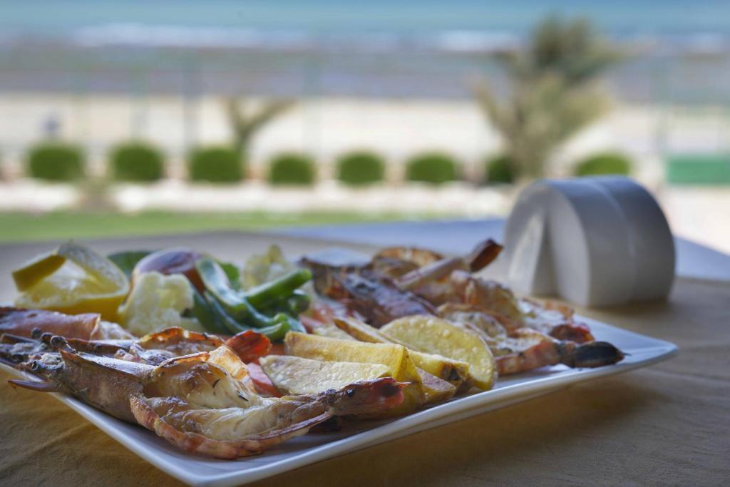 Resort Sur Beach Holiday Экстерьер фото